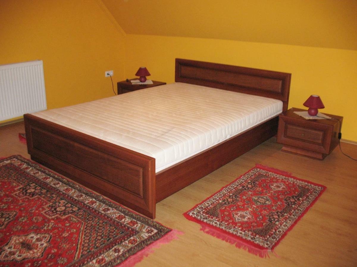 Menyhart Apartman Gyenesdiason 6 Fo Reszere Екстер'єр фото